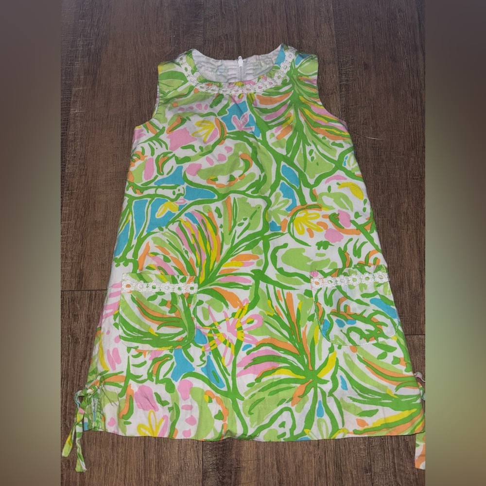Girls Lilly Pulitzer Green Floral Leaf Printed white Trim Sz 4